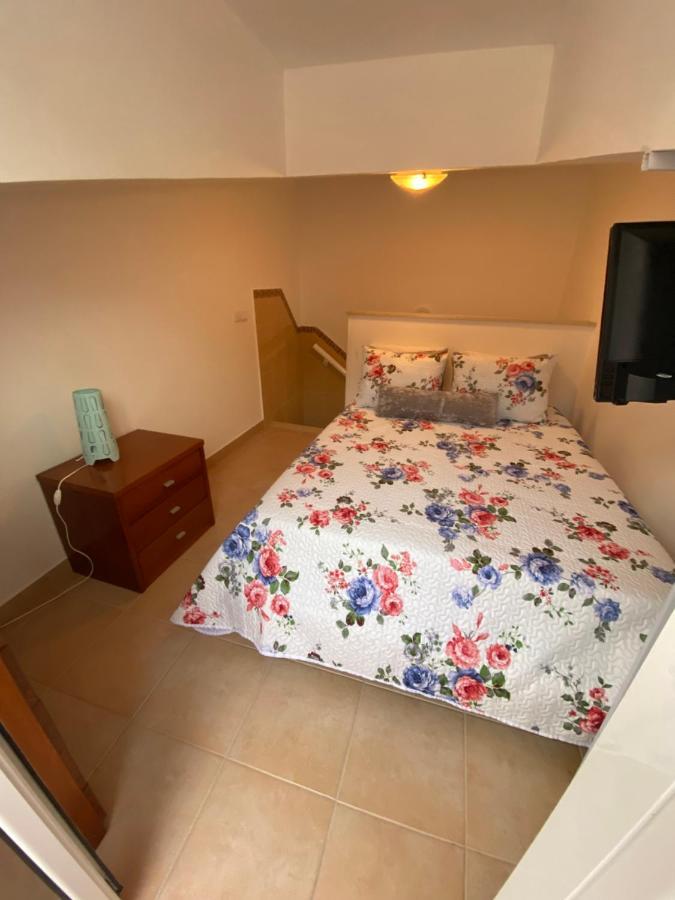 Casa Predio Triplex - Faneca Apartamentos Nazaré Eksteriør billede