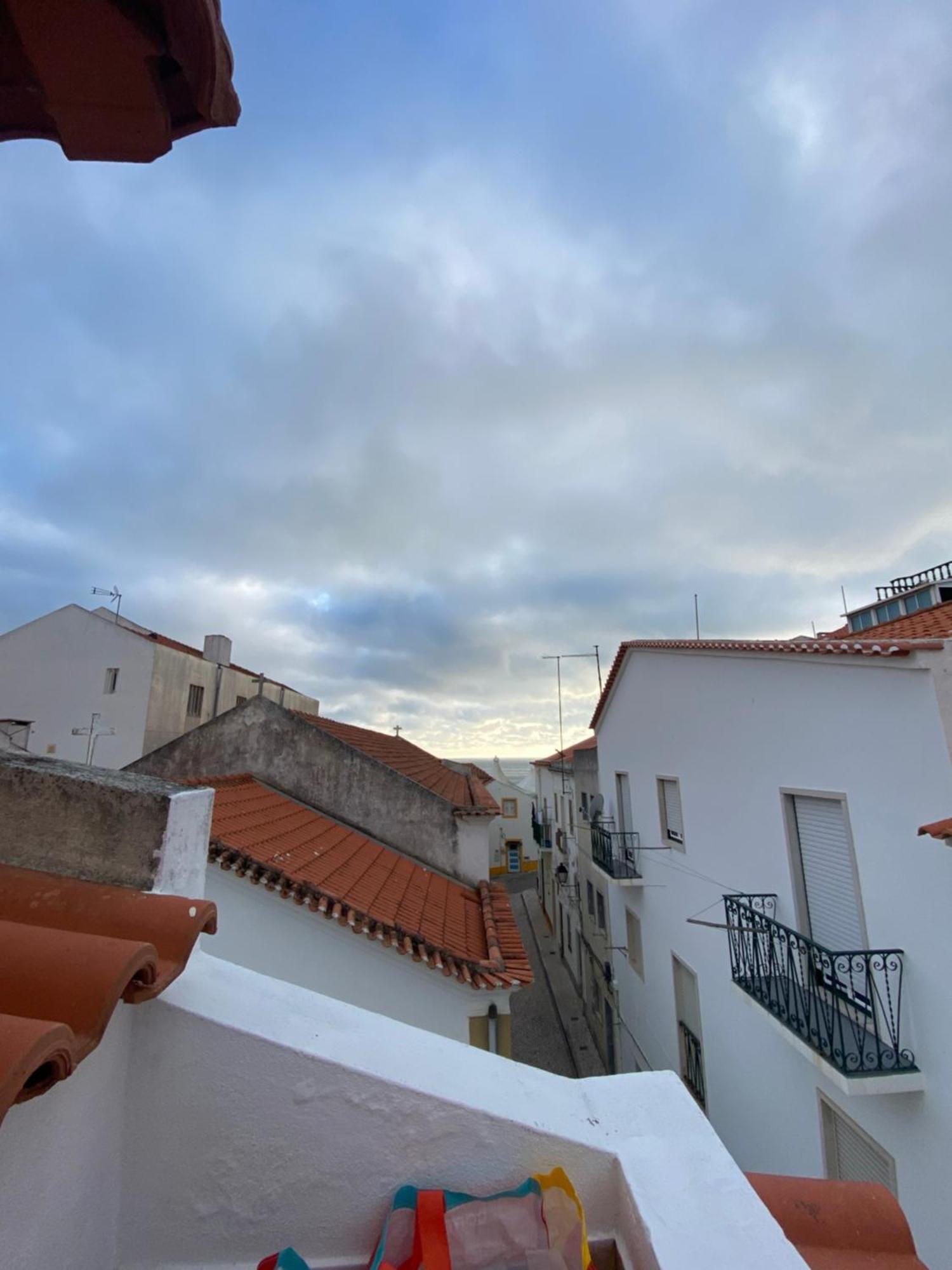 Casa Predio Triplex - Faneca Apartamentos Nazaré Eksteriør billede
